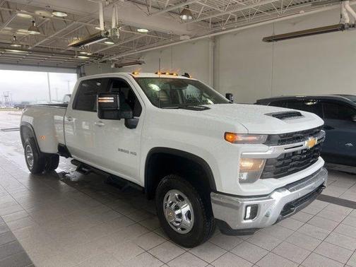 2026 Chevrolet Silverado 3500 LT
