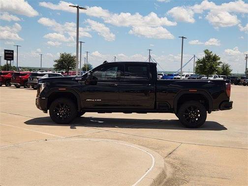 2025 GMC Sierra 2500 AT4