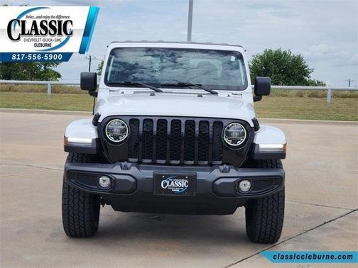 2022 Jeep Gladiator Sport