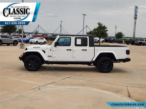 2022 Jeep Gladiator Sport
