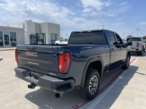 2022 GMC Sierra 2500 AT4