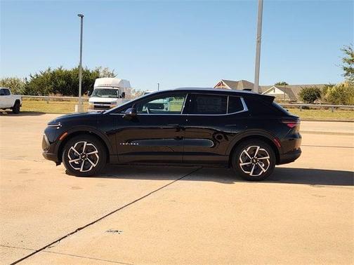 2026 Chevrolet Equinox EV LT 2