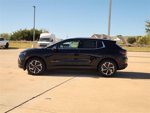 2026 Chevrolet Equinox EV LT 2