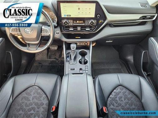 2024 Toyota Highlander Hybrid XLE