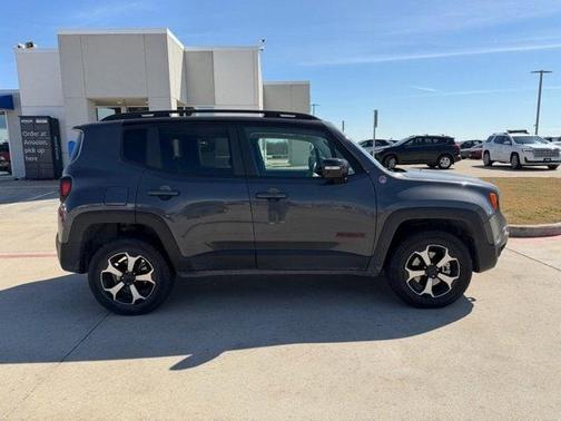 2022 Jeep Renegade Trailhawk