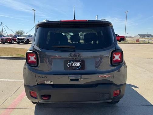 2022 Jeep Renegade Trailhawk