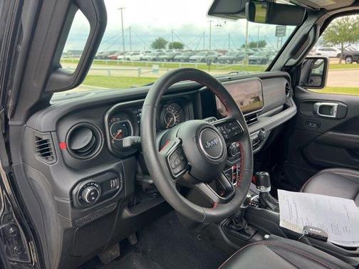 Black 2024 Jeep Gladiator Rubicon