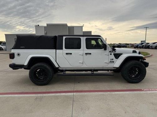 2021 Jeep Gladiator Sport