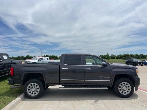 2016 GMC Sierra 2500 Denali