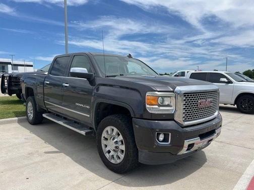 2016 GMC Sierra 2500 Denali