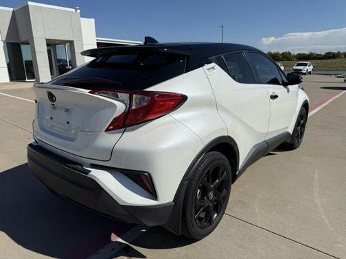 2021 Toyota C-HR LE