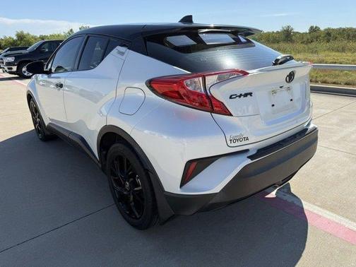 2021 Toyota C-HR LE