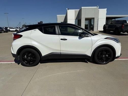 2021 Toyota C-HR LE