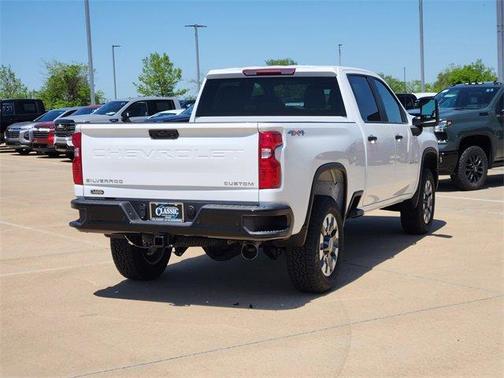 2025 Chevrolet Silverado 2500 Custom