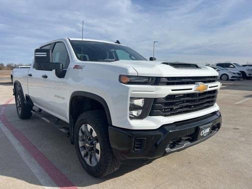 2025 Chevrolet Silverado 2500 Custom