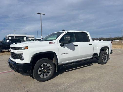 2025 Chevrolet Silverado 2500 Custom