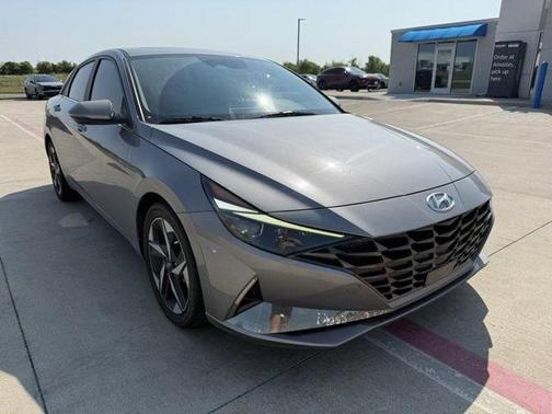 2021 Hyundai ELANTRA Limited