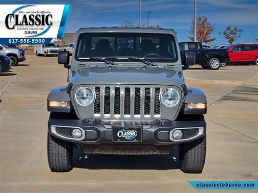 2022 Jeep Gladiator Overland