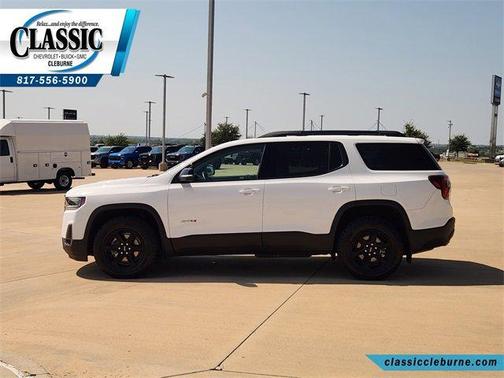 2023 GMC Acadia AT4