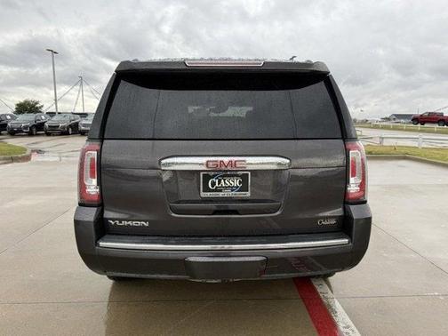 2017 GMC Yukon Denali
