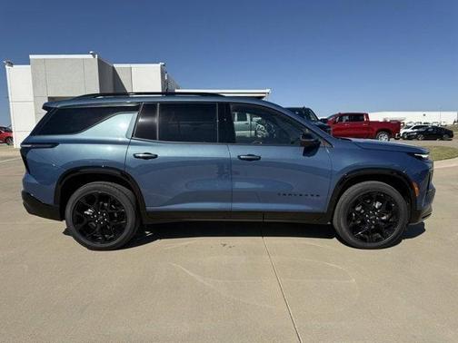 2025 Chevrolet Traverse RS