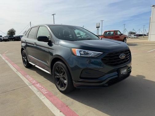 2023 Ford Edge SE