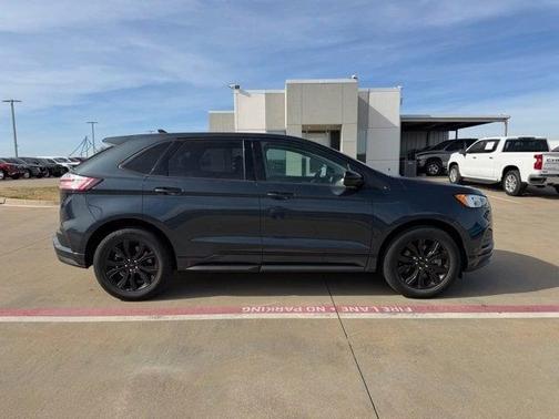 2023 Ford Edge SE