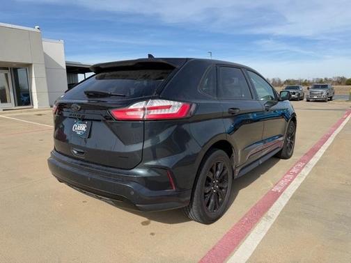 2023 Ford Edge SE
