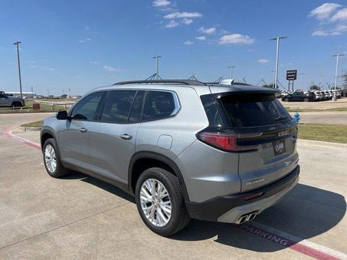 2024 GMC Acadia Elevation