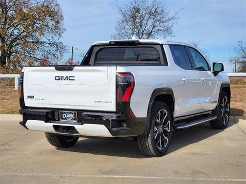 2025 GMC Sierra EV Denali