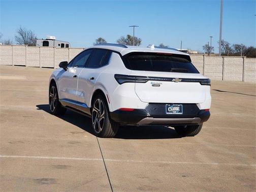 2026 Chevrolet Equinox EV LT 2