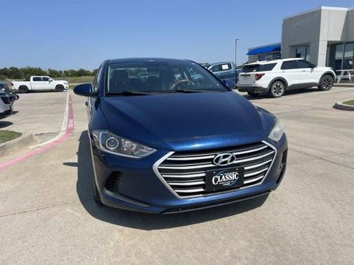 2018 Hyundai ELANTRA SEL