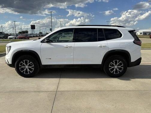 2024 GMC Acadia AT4