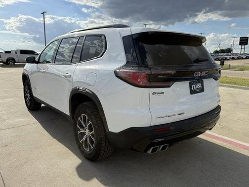 2024 GMC Acadia AT4