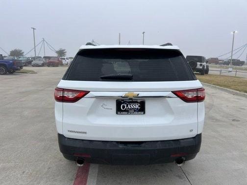 2021 Chevrolet Traverse LT Cloth