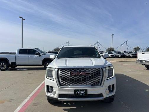 2022 GMC Yukon XL Denali