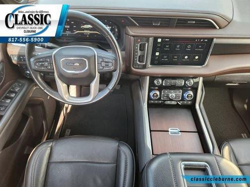 2022 GMC Yukon XL Denali