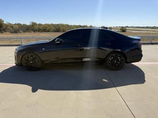 2023 Cadillac CT4 Sport