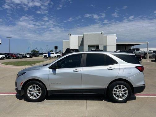 2022 Chevrolet Equinox LS