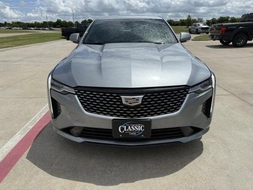 2023 Cadillac CT4 Luxury