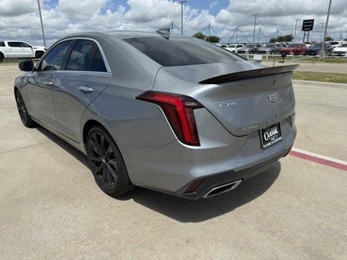 2023 Cadillac CT4 Luxury