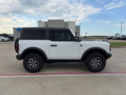 White 2023 Ford Bronco