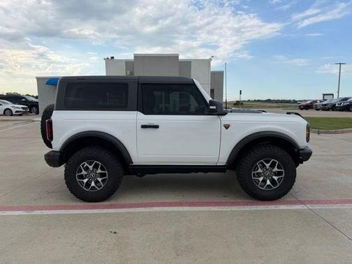 White 2023 Ford Bronco