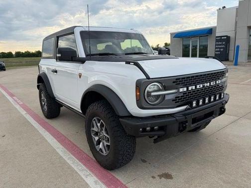 White 2023 Ford Bronco