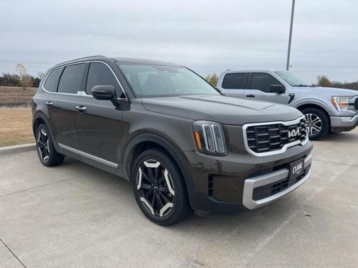 2023 Kia Telluride S