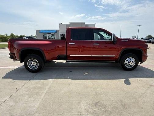 2025 Chevrolet Silverado 3500 High Country