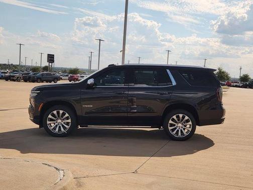 Dark Ash Metallic 2026 Chevrolet Tahoe Premier