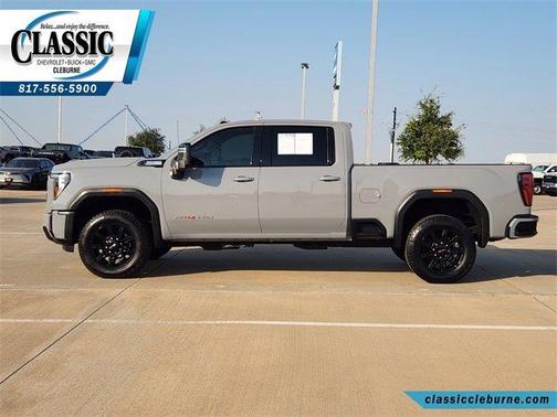 2024 GMC Sierra 2500 AT4