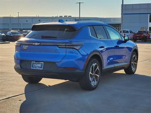 2026 Chevrolet Equinox EV LT 2