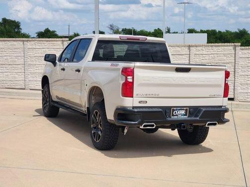 White Sand 2026 Chevrolet Silverado 1500 Custom Trail Boss